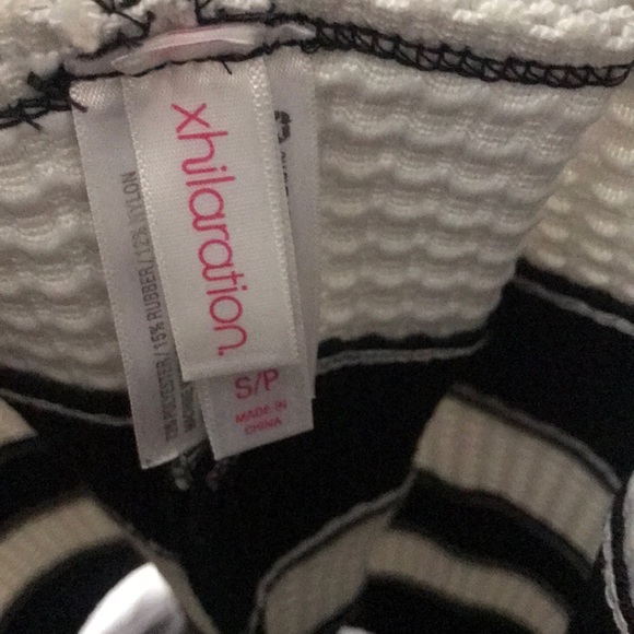 Black And White Striped Bandage Skirt - Picture 3 of 3